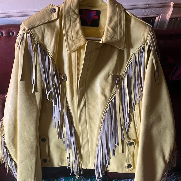 Vintage WOMENS yellow leather motorcycle jacket - Picture 9 of 9